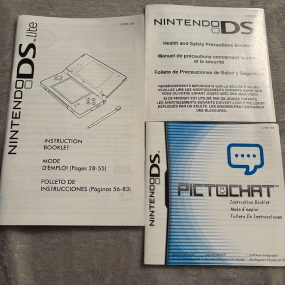 Nintendo DS lite bundle - Picture 4 of 8